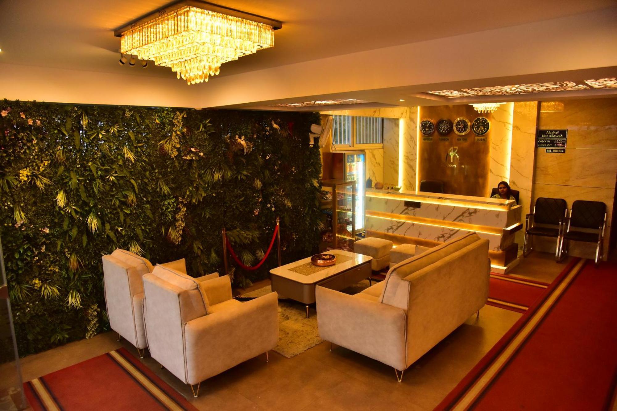 Meadows Inn Mysore Exterior photo